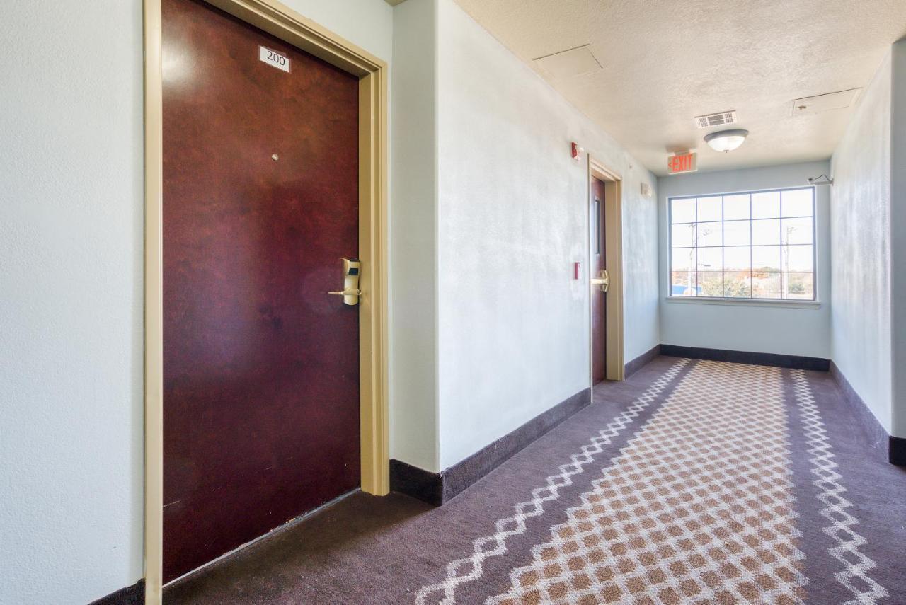 Oyo Townhouse Wichita Falls West מראה חיצוני תמונה
