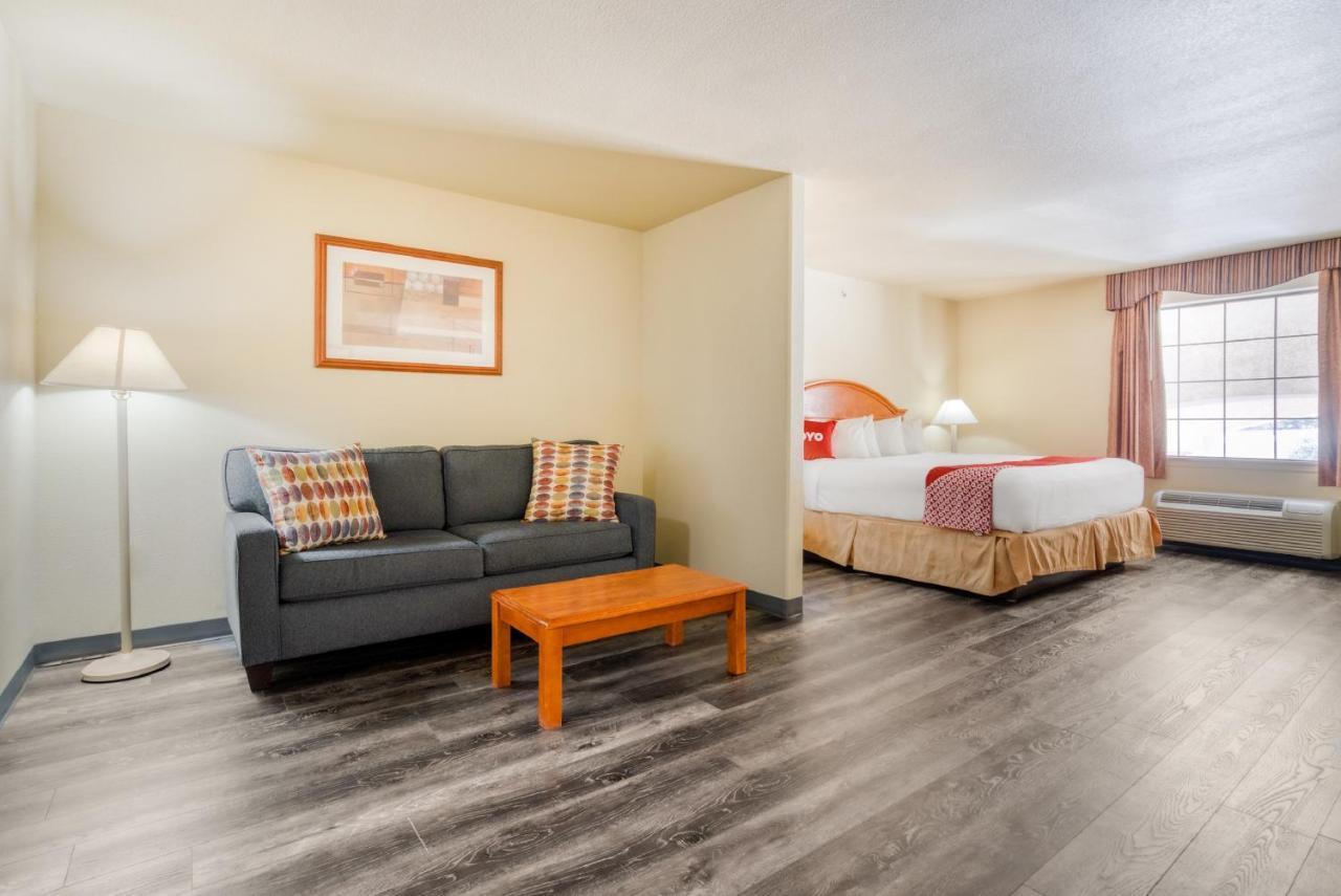 Oyo Townhouse Wichita Falls West מראה חיצוני תמונה