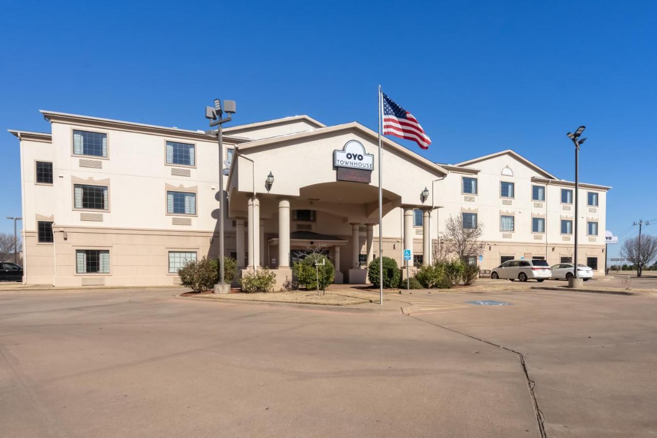 Oyo Townhouse Wichita Falls West מראה חיצוני תמונה