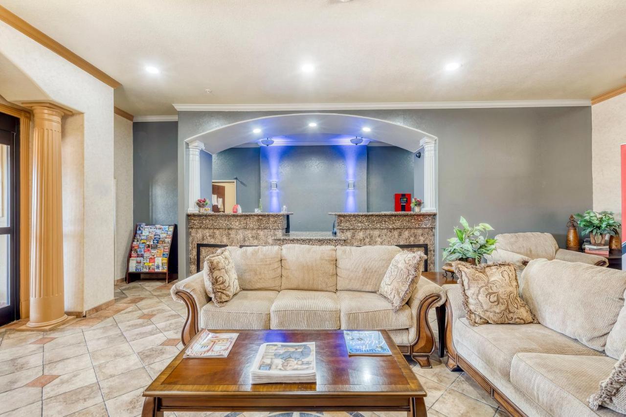 Oyo Townhouse Wichita Falls West מראה חיצוני תמונה