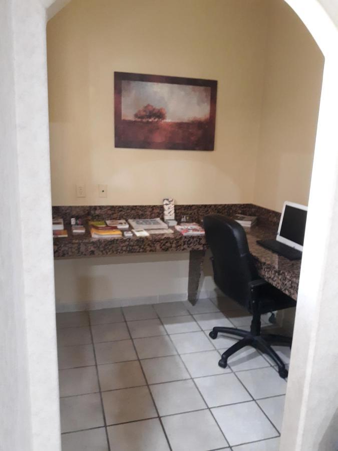 Oyo Townhouse Wichita Falls West מראה חיצוני תמונה